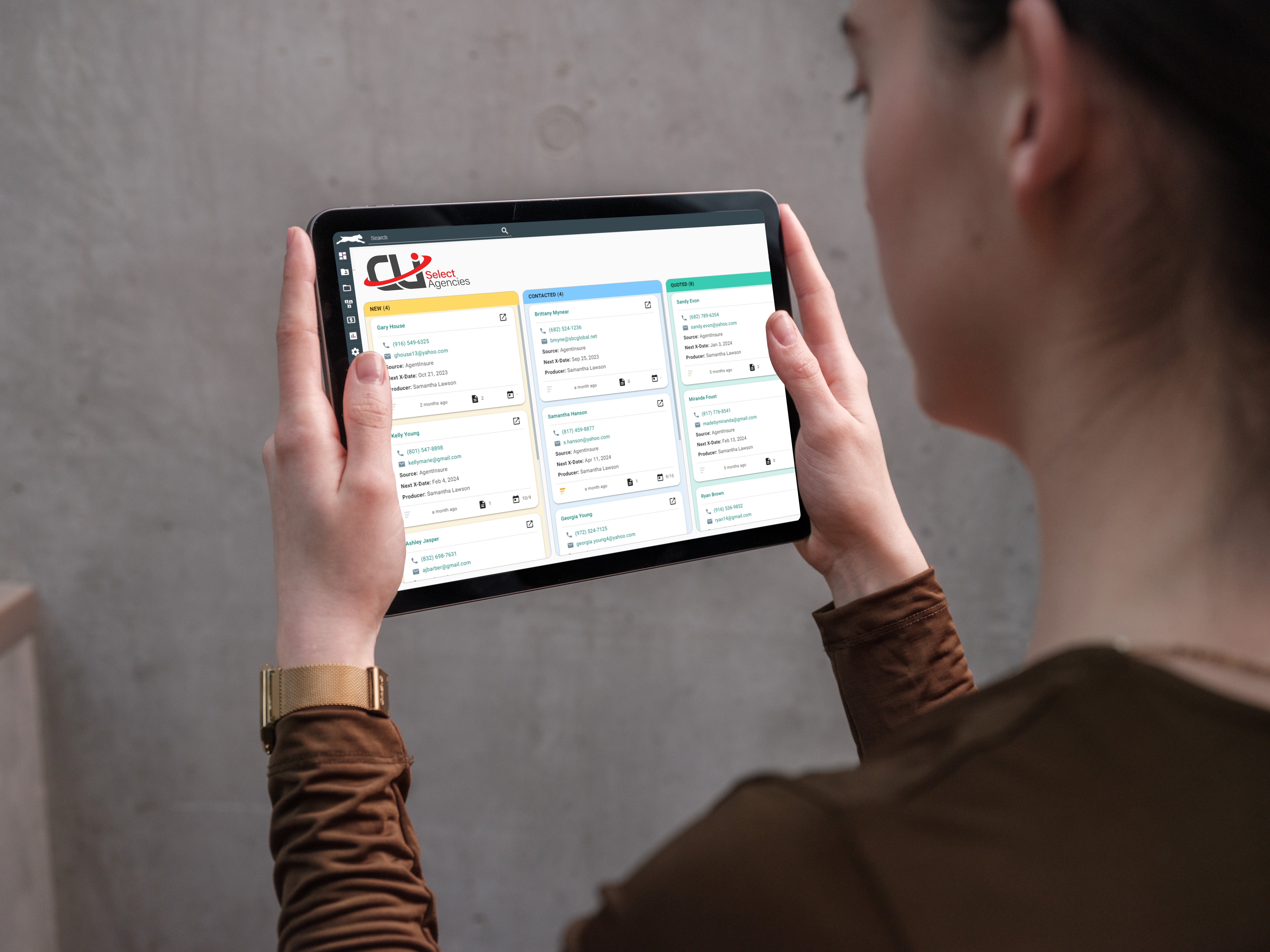 Agents collaborating on growth strategy